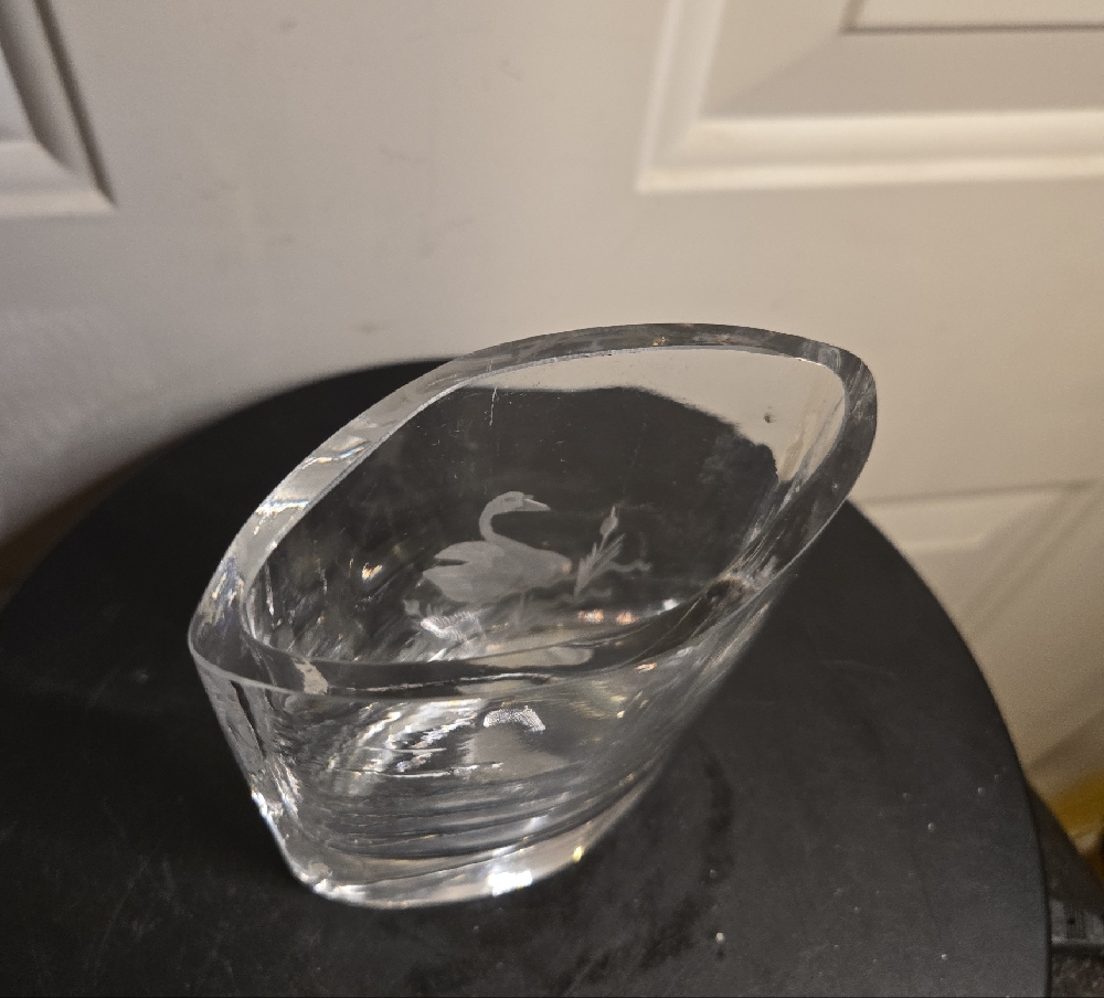Josef Schott for Smålandshyttan Sweden Glass Vase w/ Engraved Swan Reeds Design - Picture 6 of 9